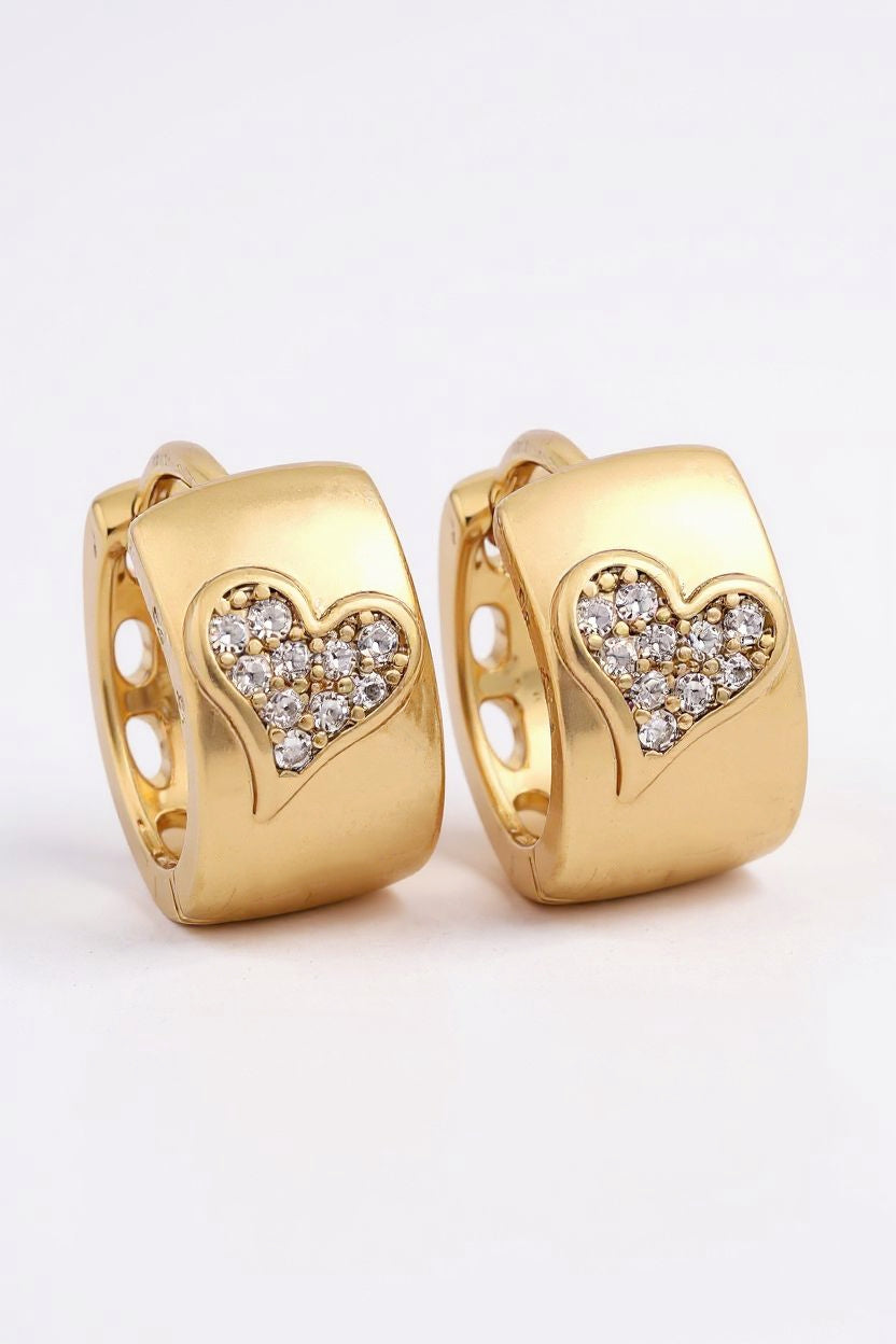 Kullatud rõngad tsirkoonidega